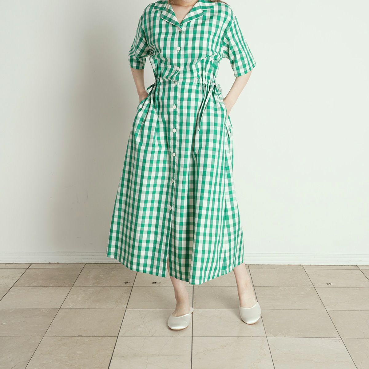 極美品　グレースコンチネンタル　ギンガムチェックフラワーブルゾン　ノーカラー ノーカラーエコファーコート （ノーカラージャケット）｜GRACE